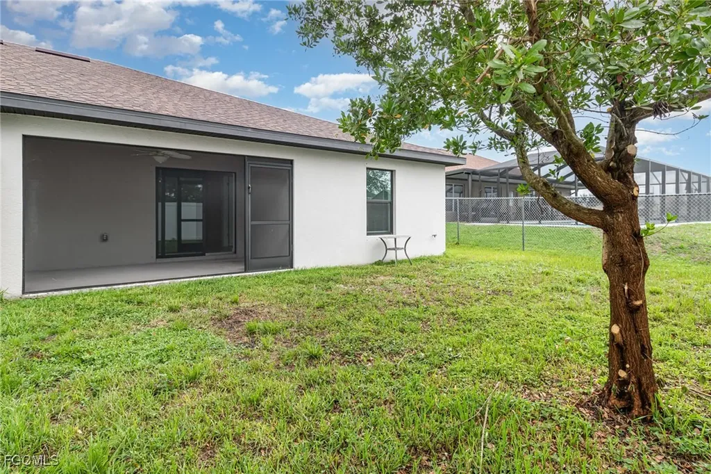 507/509 SW 8th Place Cape Coral FL 33991