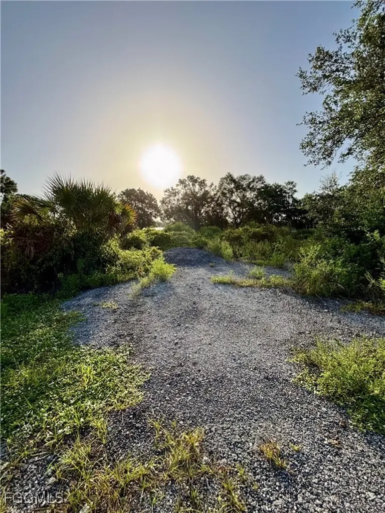 425 S Coral Street Clewiston FL 33440