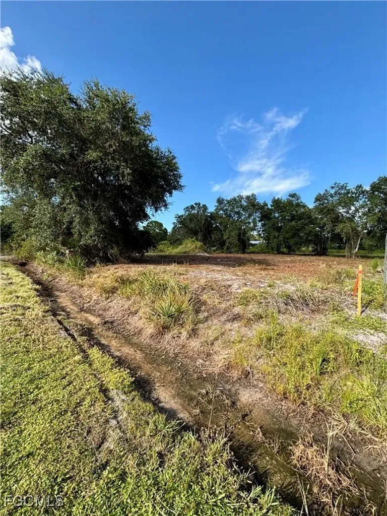 425 S Coral Street Clewiston FL 33440