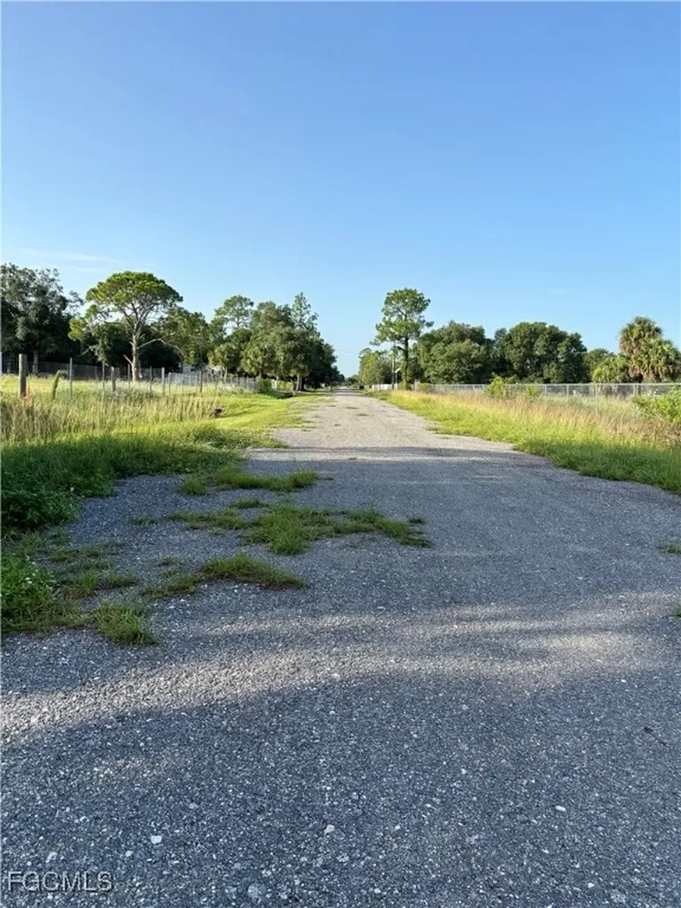 425 S Coral Street Clewiston FL 33440