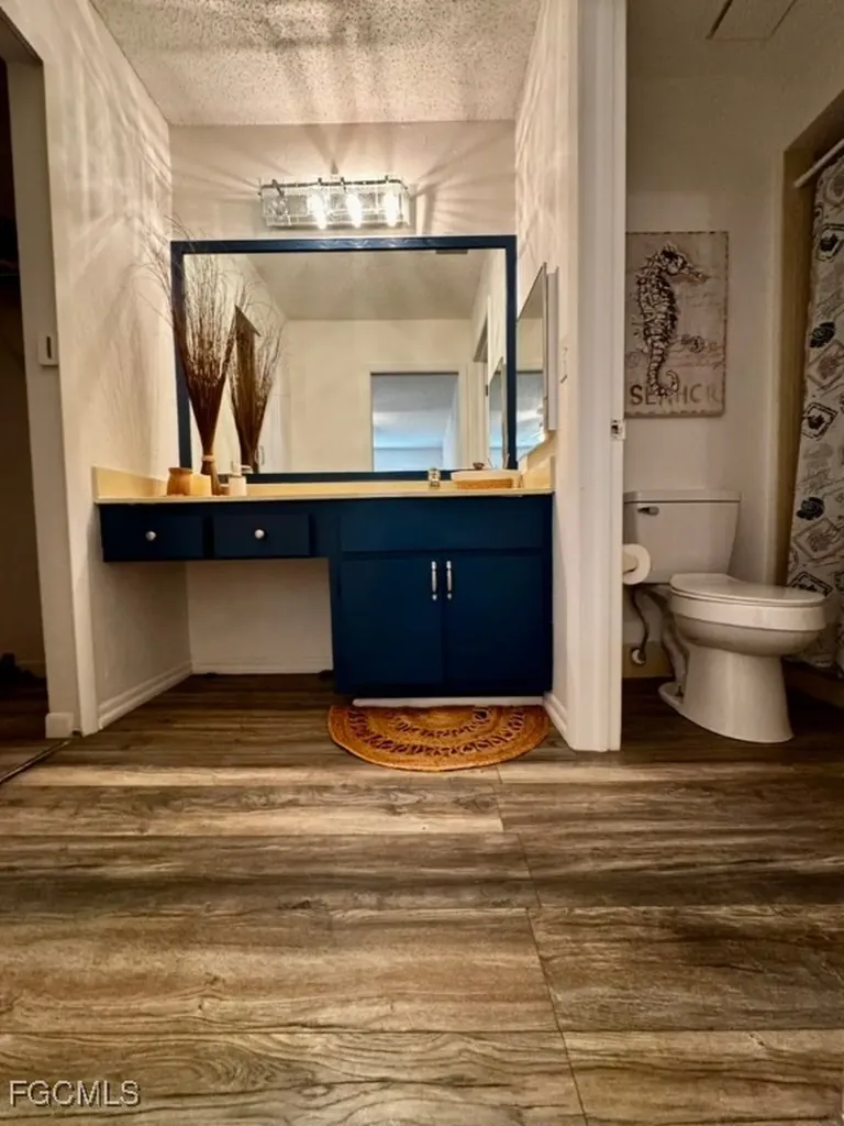 711 SE 12th Avenue Cape Coral FL 33990