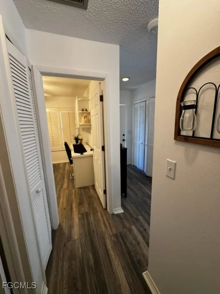 711 SE 12th Avenue Cape Coral FL 33990