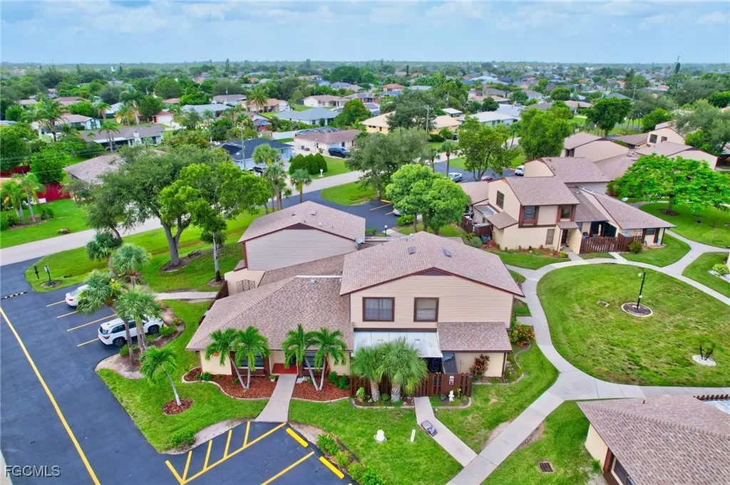 711 SE 12th Avenue Cape Coral FL 33990