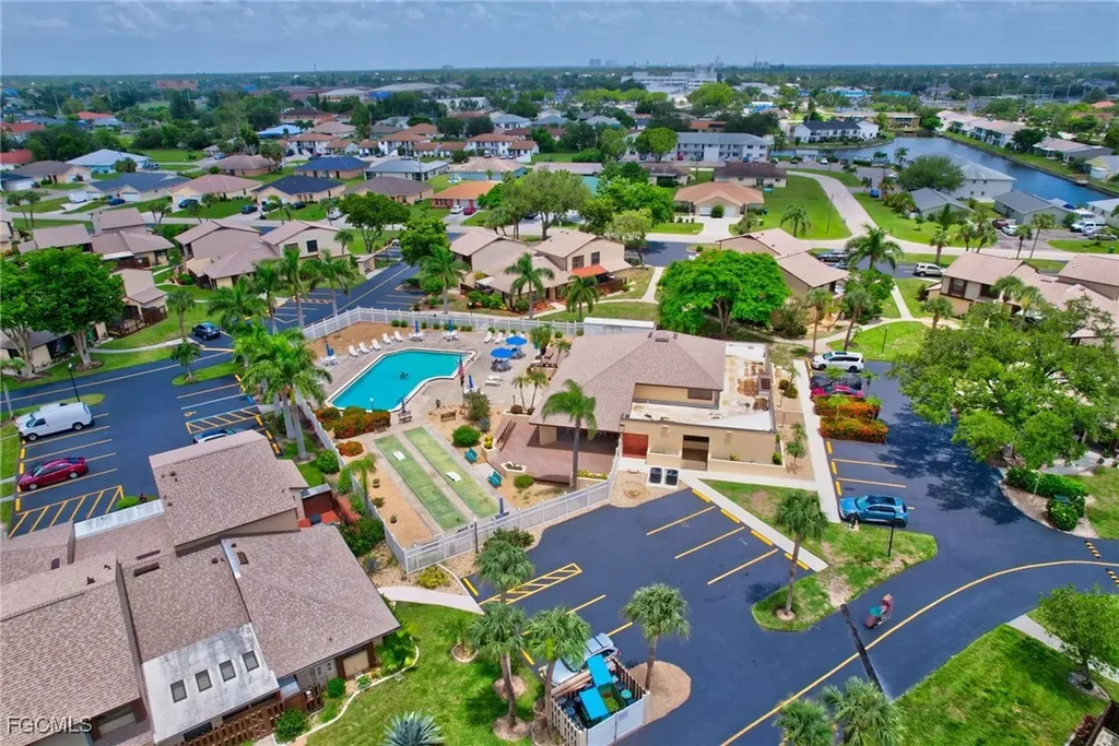 711 SE 12th Avenue Cape Coral FL 33990