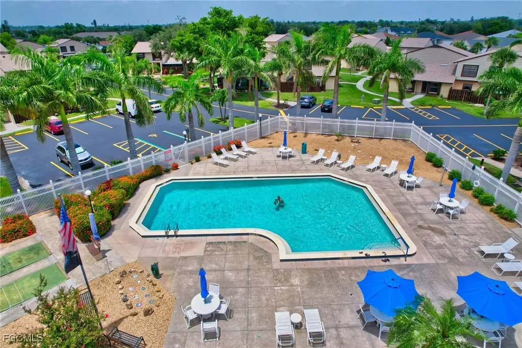 711 SE 12th Avenue Cape Coral FL 33990