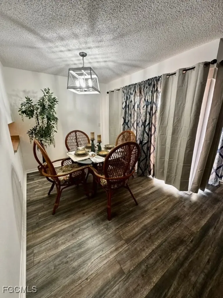 711 SE 12th Avenue Cape Coral FL 33990