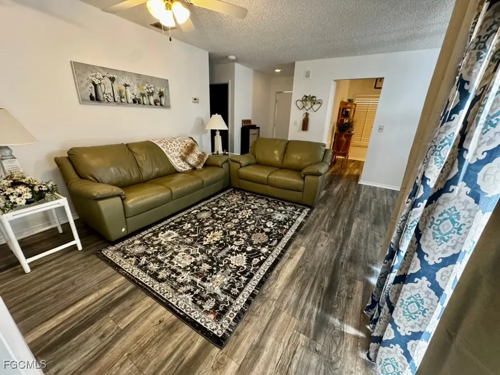 711 SE 12th Avenue Cape Coral FL 33990