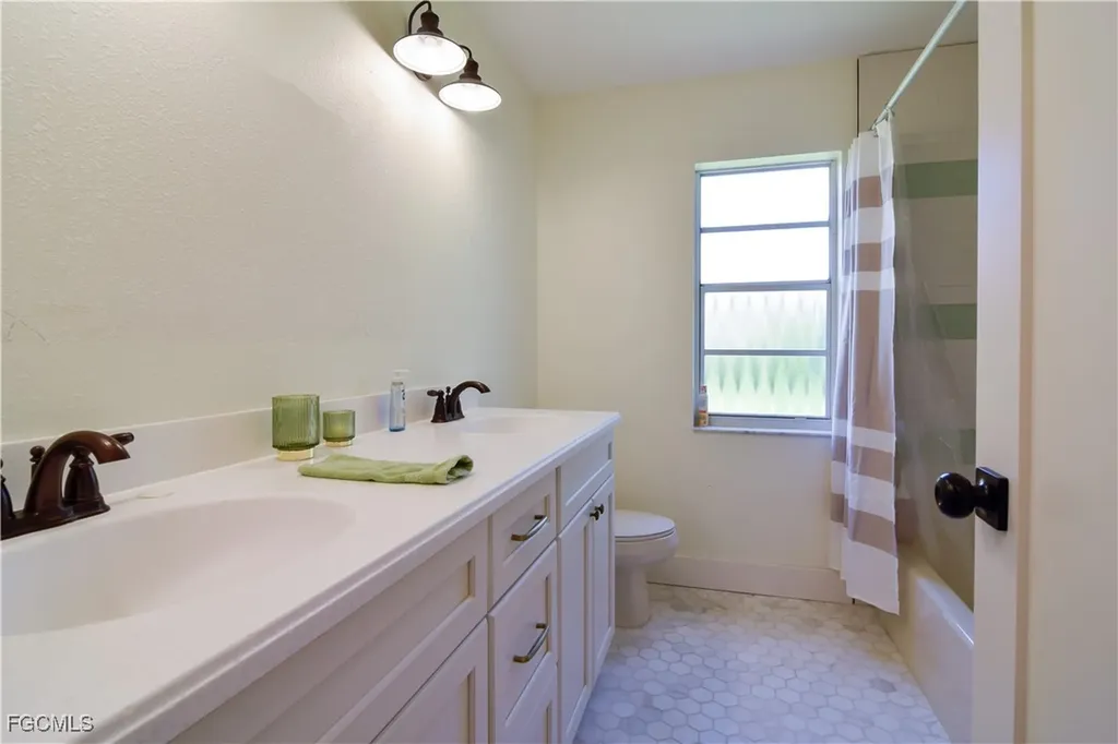 4225 Prestwick Court North Fort Myers FL 33903