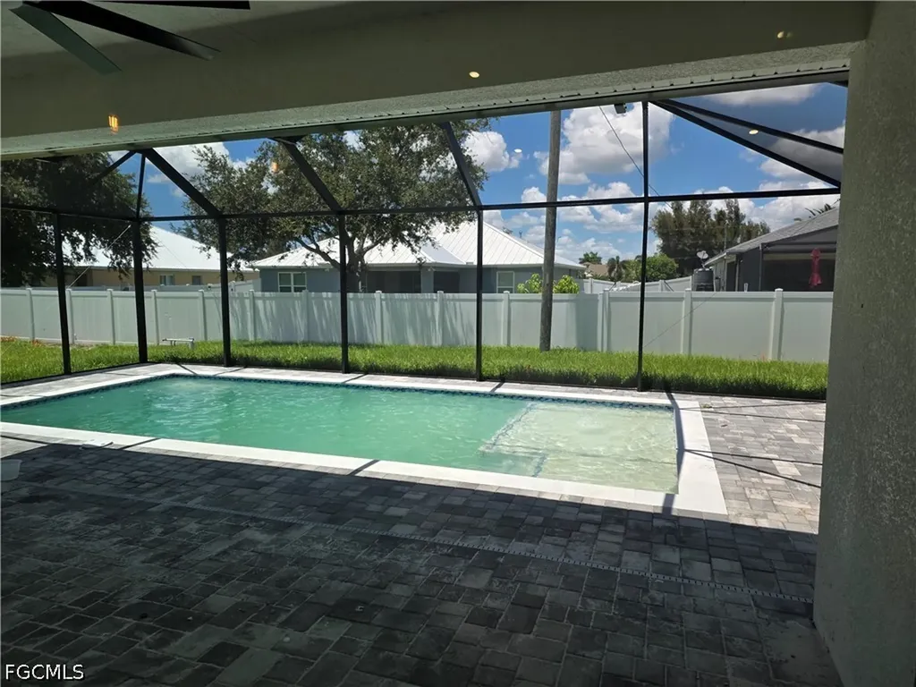 1815 SW 2nd Street Cape Coral FL 33991