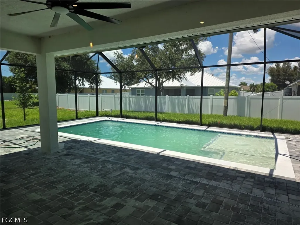 1815 SW 2nd Street Cape Coral FL 33991