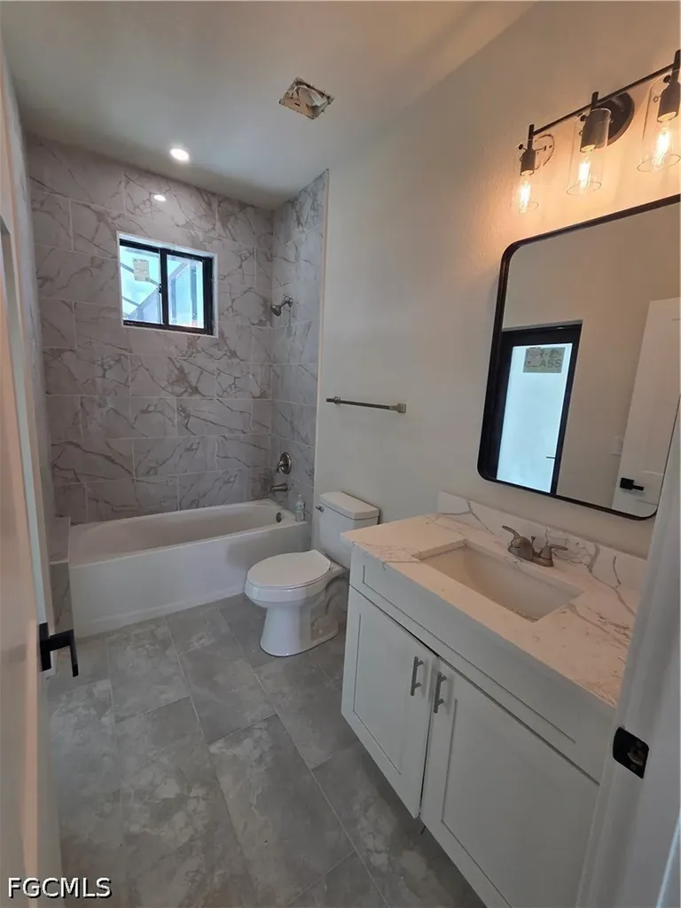 1815 SW 2nd Street Cape Coral FL 33991