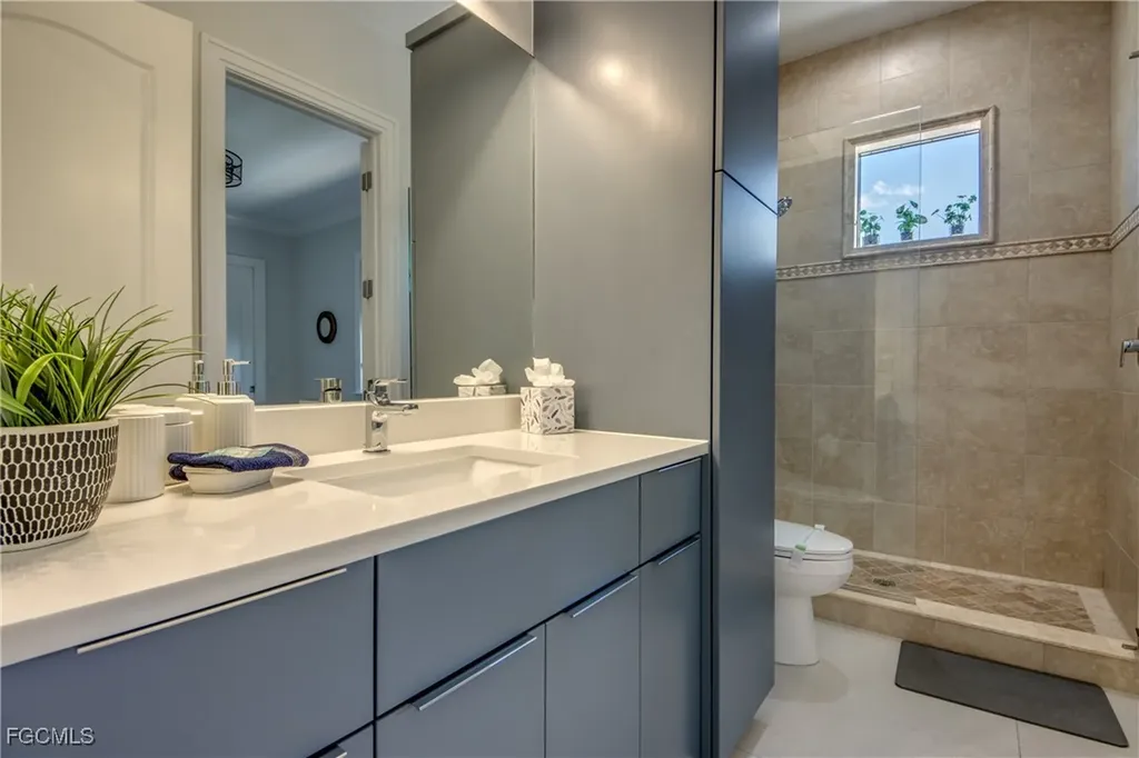 1436 Viking Court Cape Coral FL 33904