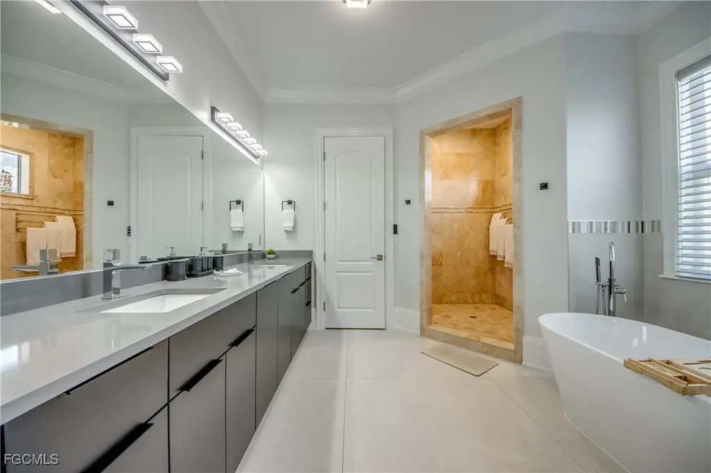 1436 Viking Court Cape Coral FL 33904