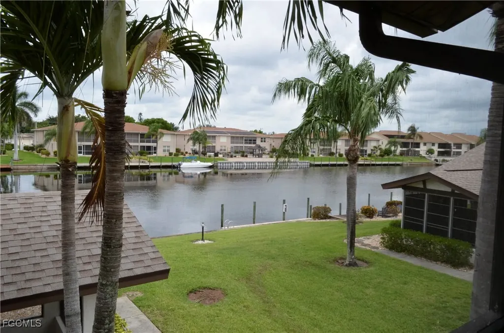 4528 SE 5th Place Cape Coral FL 33904