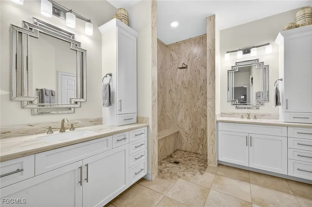 3090 Amadora Circle Cape Coral FL 33909