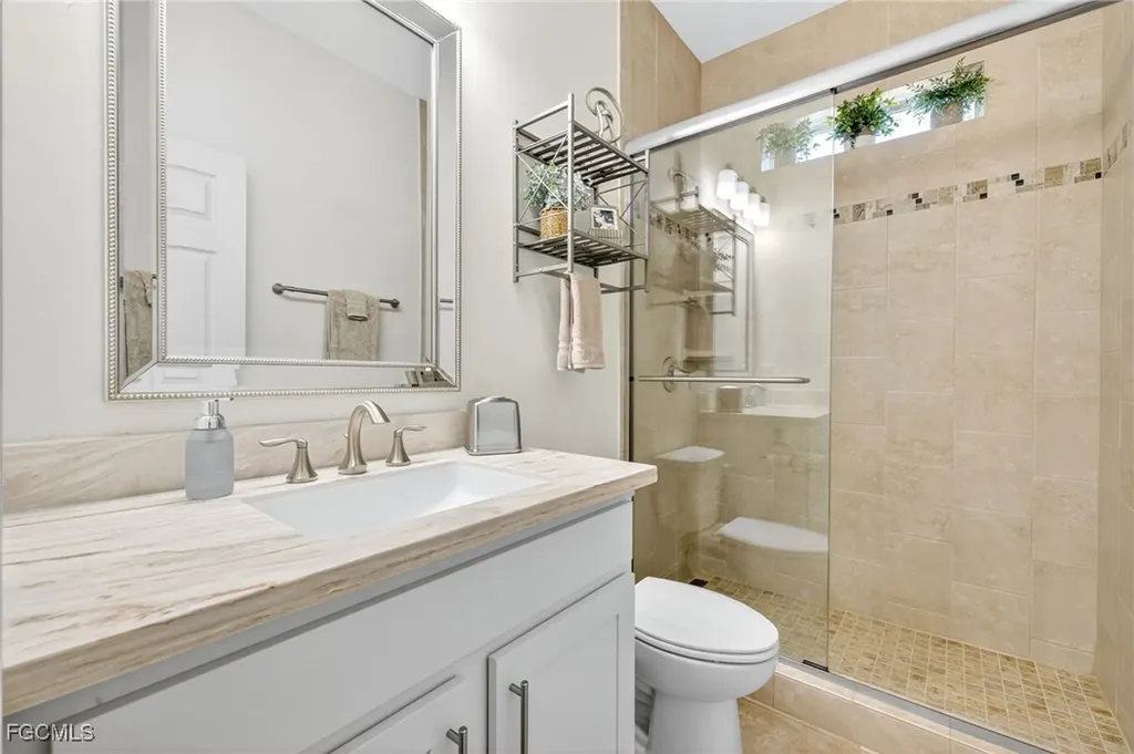 3090 Amadora Circle Cape Coral FL 33909