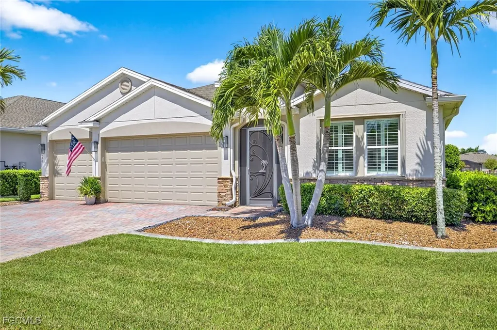 3090 Amadora Circle Cape Coral FL 33909