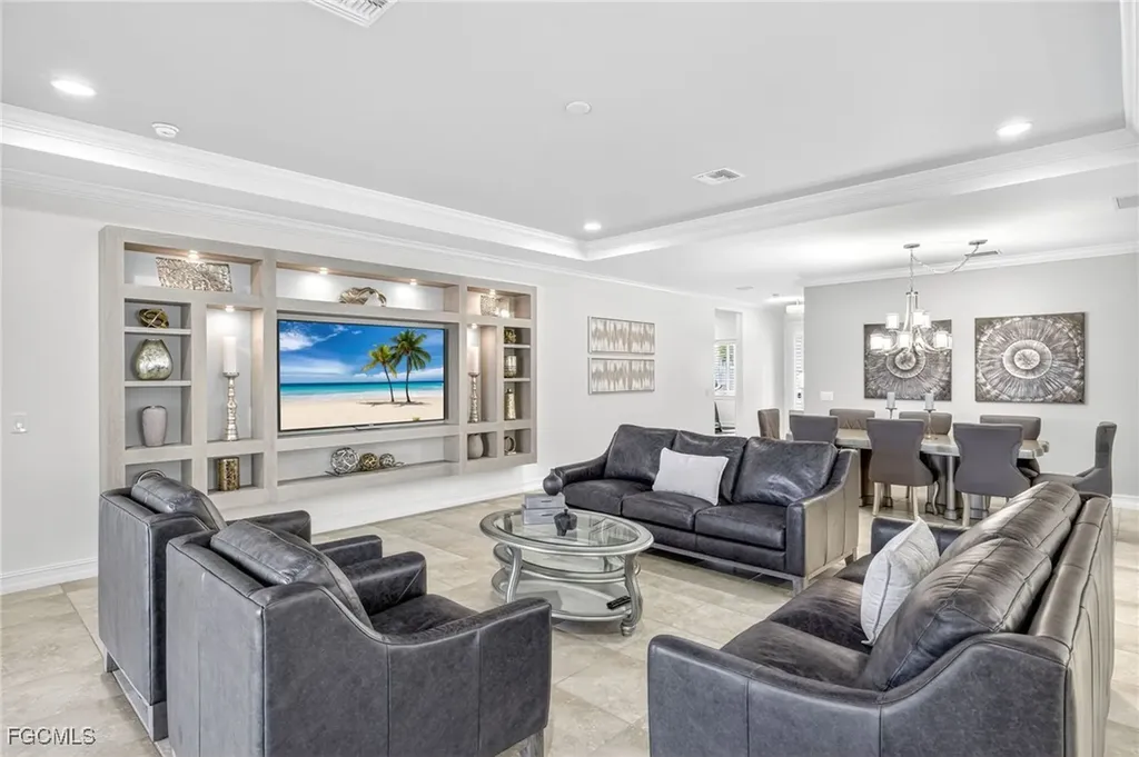 3090 Amadora Circle Cape Coral FL 33909