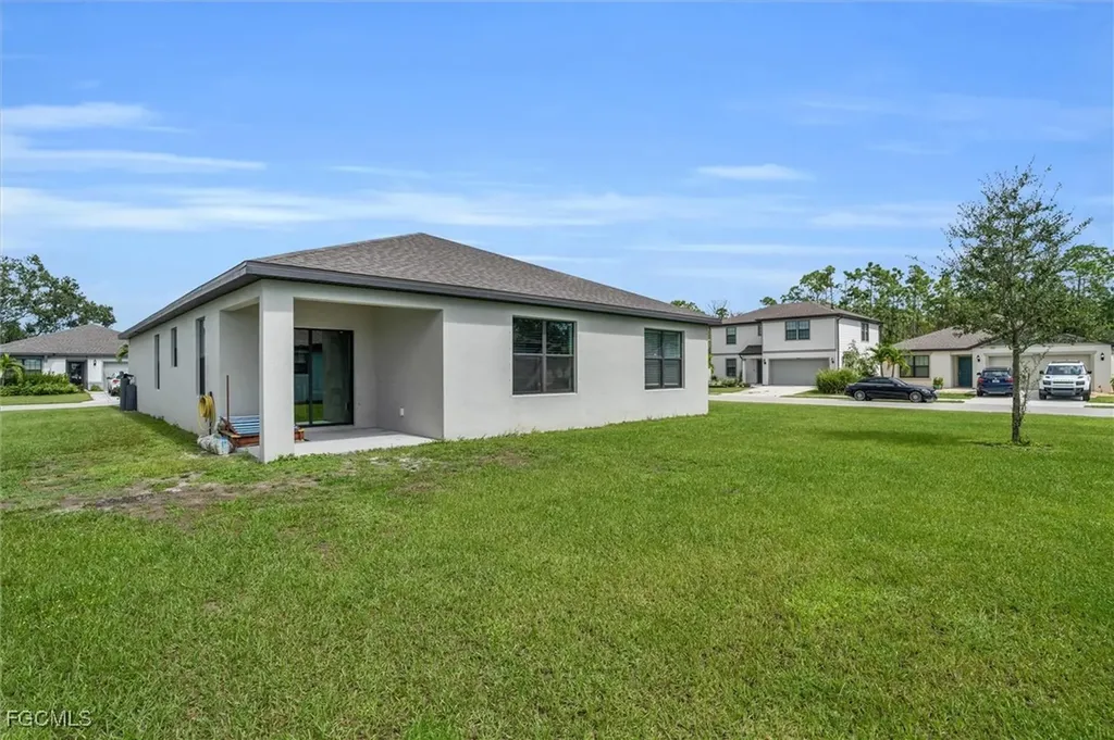 10852 Marlberry Way North Fort Myers FL 33917