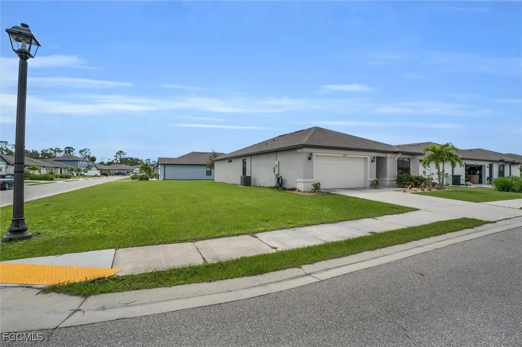 10852 Marlberry Way North Fort Myers FL 33917
