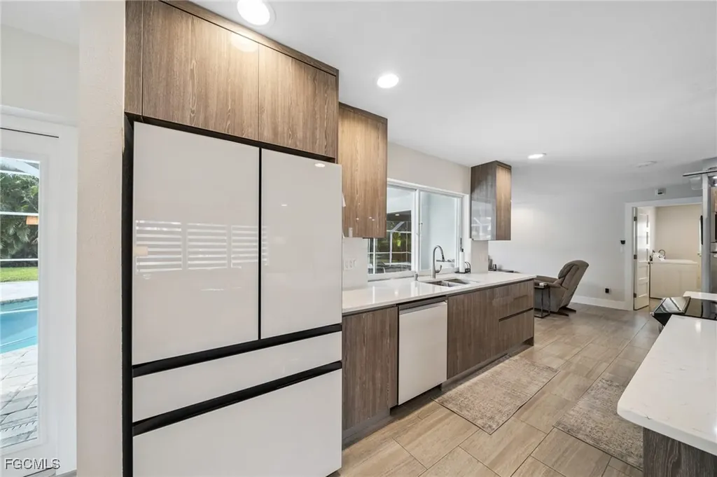 422 Coral Drive Cape Coral FL 33904