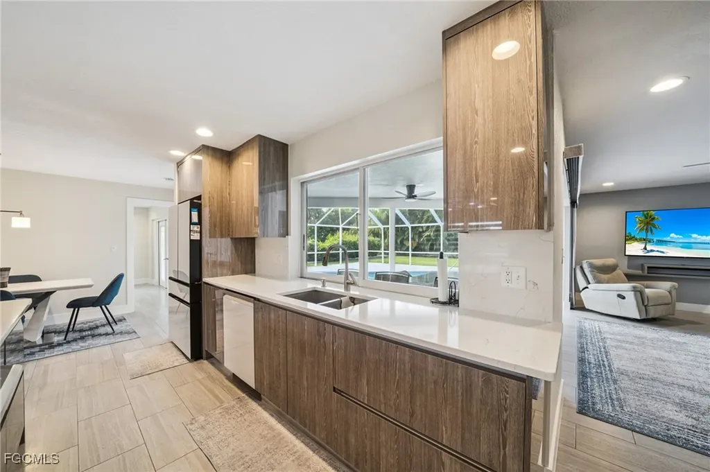 422 Coral Drive Cape Coral FL 33904