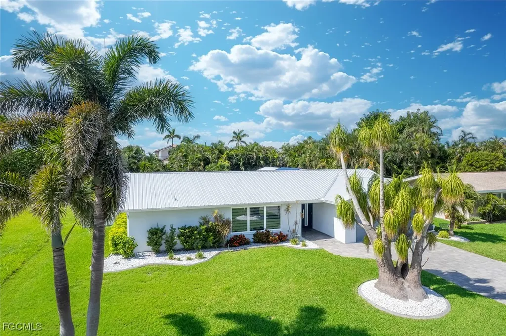 422 Coral Drive Cape Coral FL 33904