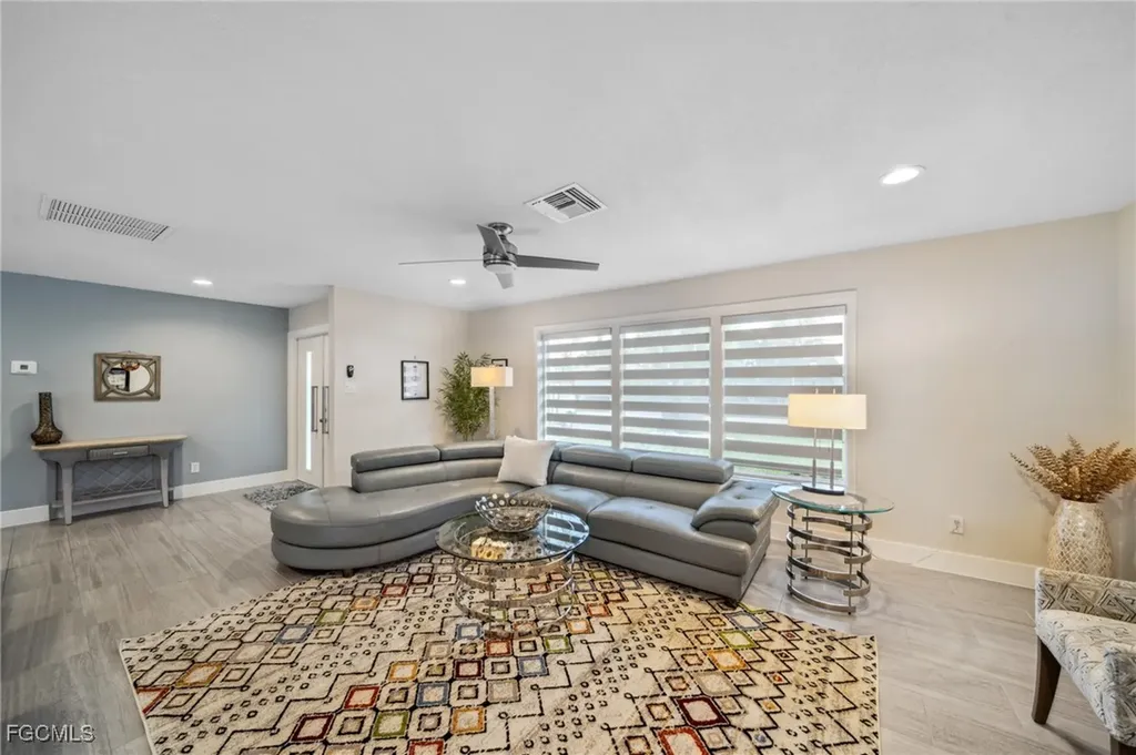 422 Coral Drive Cape Coral FL 33904