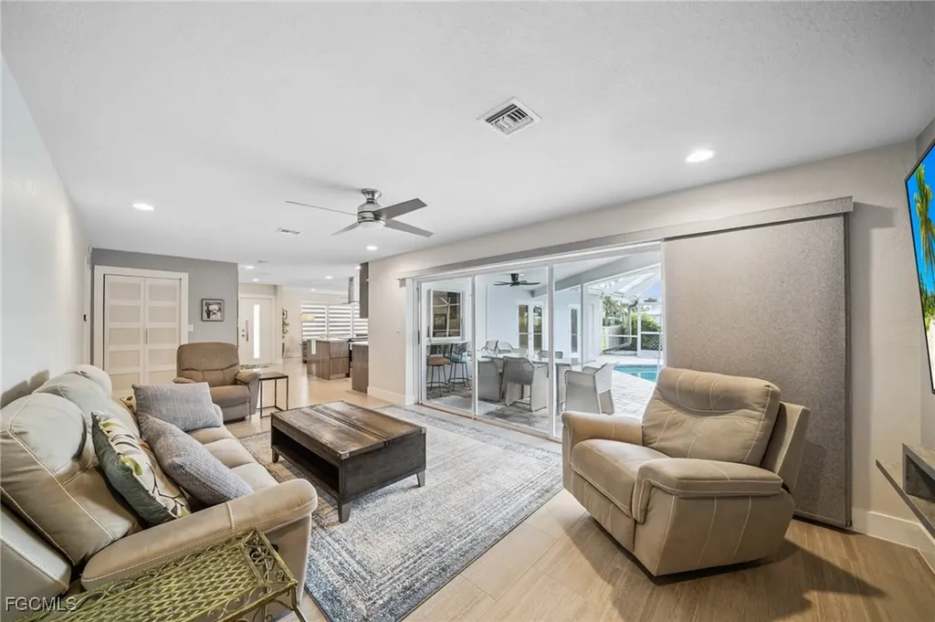 422 Coral Drive Cape Coral FL 33904