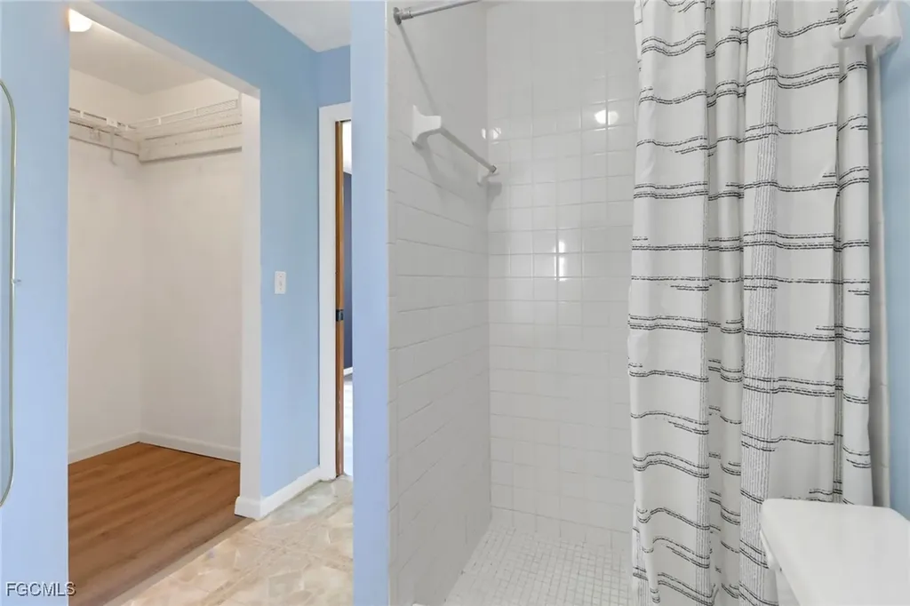 2303 NE 5th Street Cape Coral FL 33909