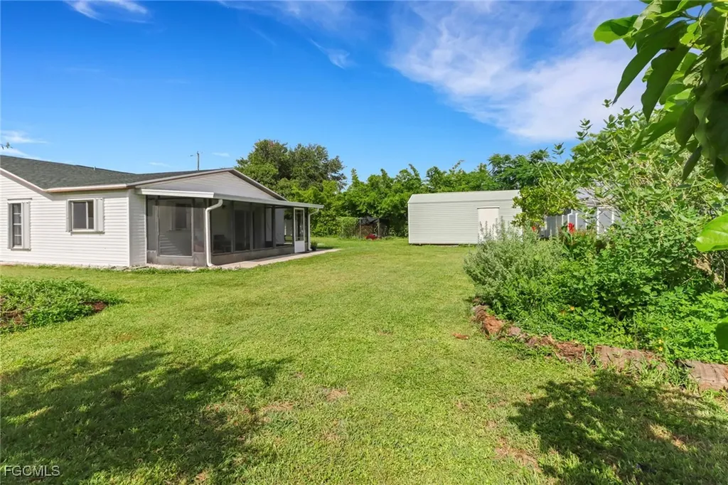 2303 NE 5th Street Cape Coral FL 33909