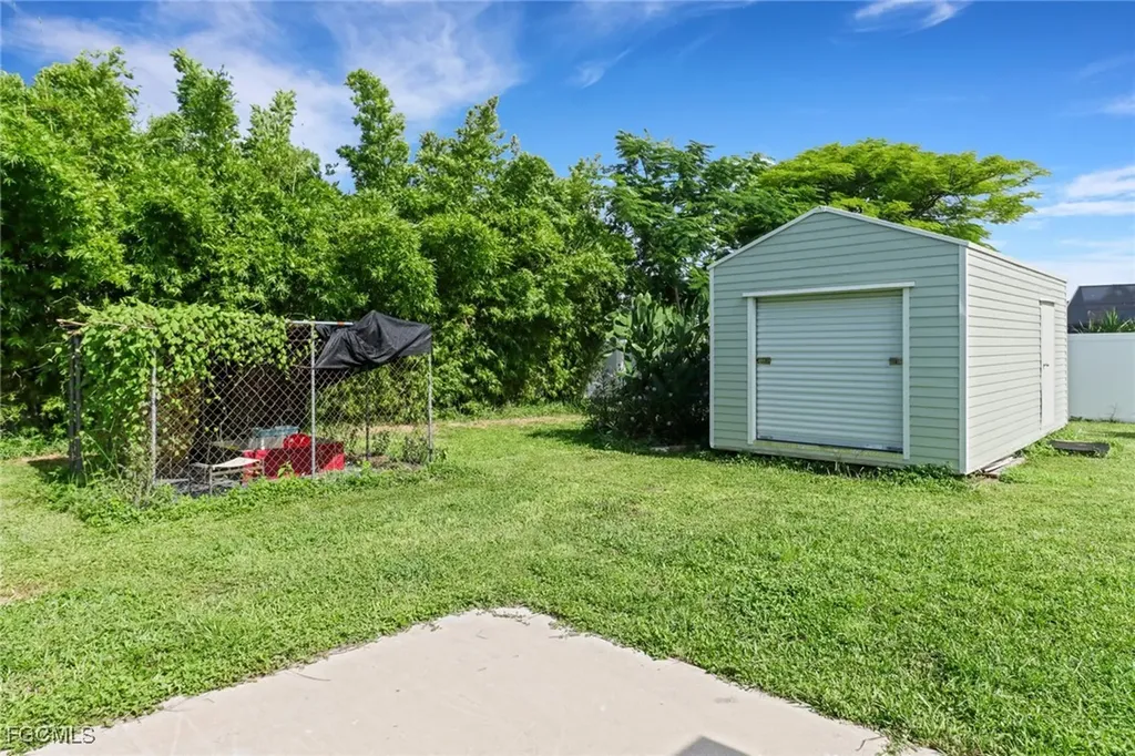 2303 NE 5th Street Cape Coral FL 33909