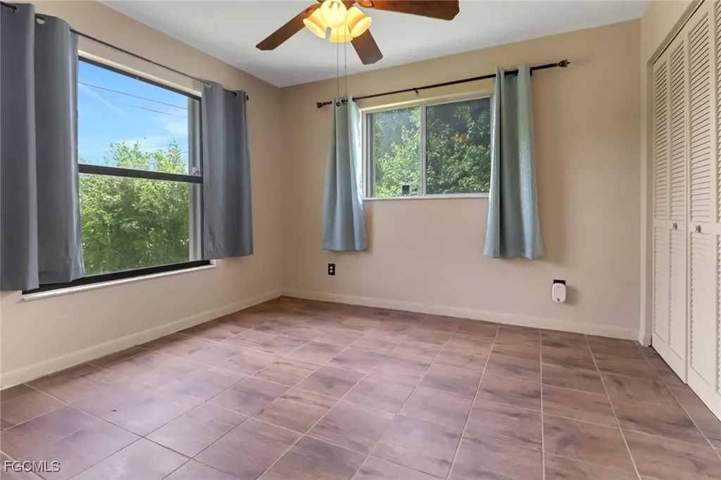 2303 NE 5th Street Cape Coral FL 33909