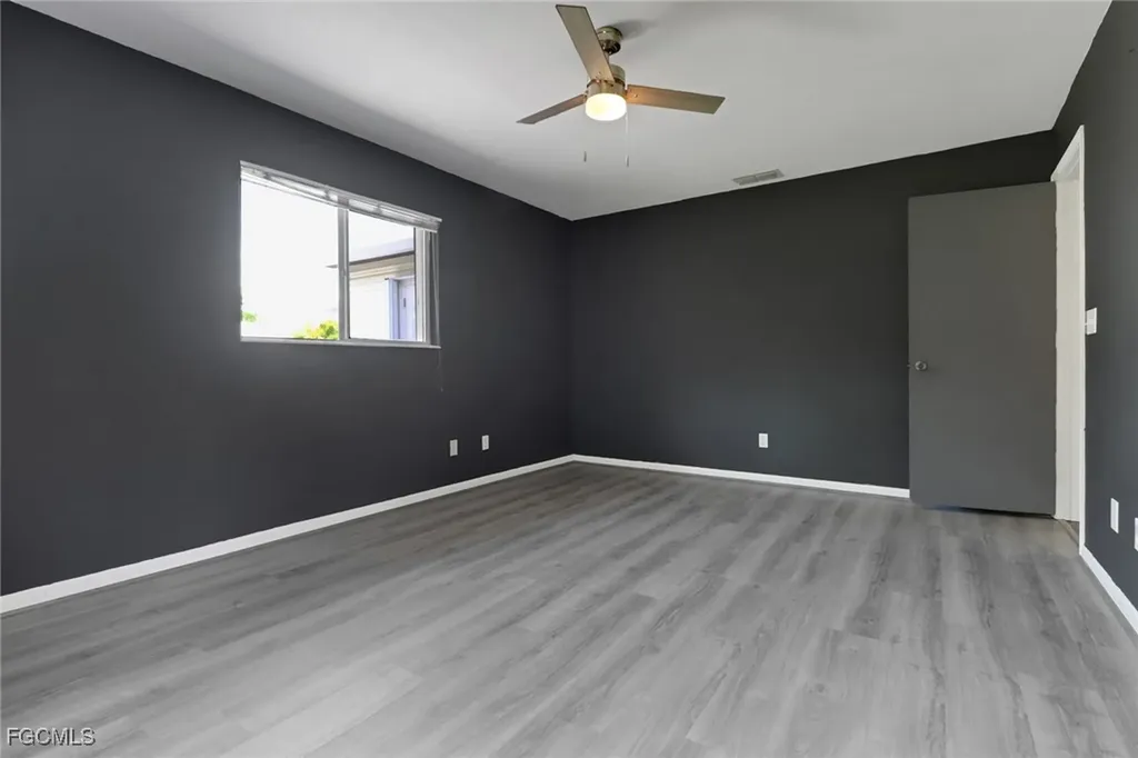 2303 NE 5th Street Cape Coral FL 33909