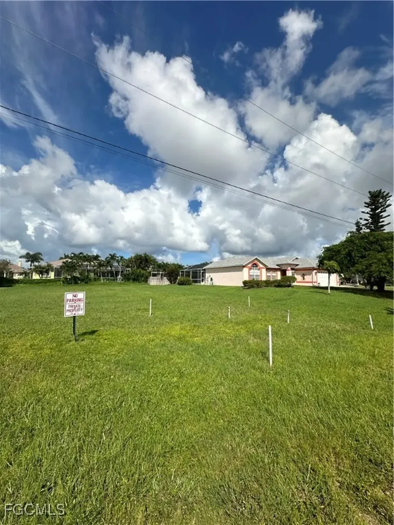 4512 SW 22nd Avenue Cape Coral FL 33914