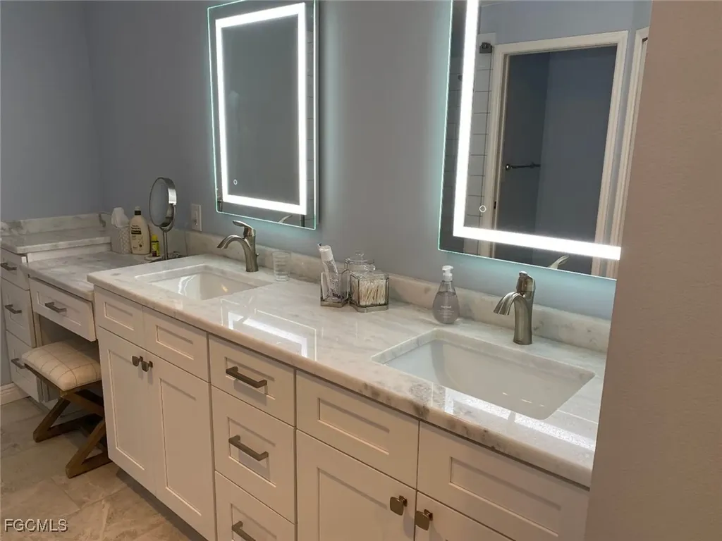 8361 Grand Palm Drive Estero FL 33967