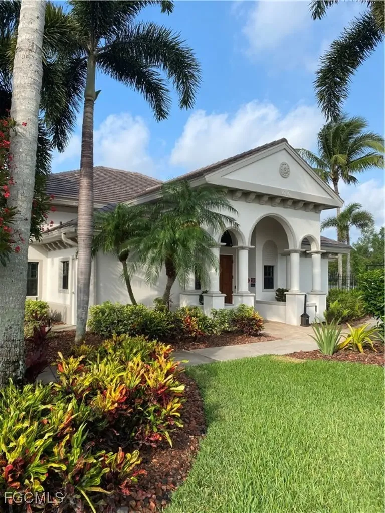5626 Cape Harbour Drive Cape Coral FL 33914