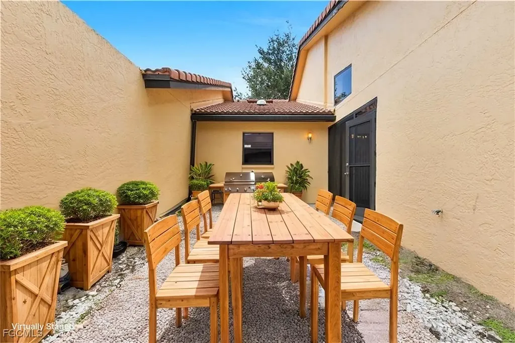 5282 Concord Way Fort Myers FL 33907