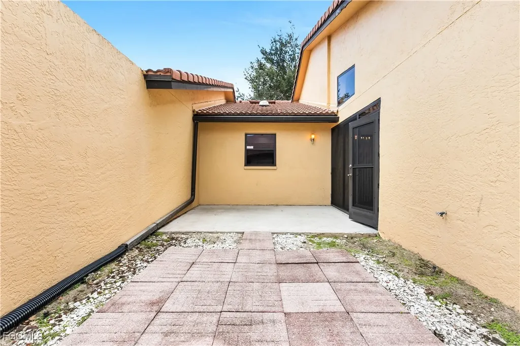 5282 Concord Way Fort Myers FL 33907