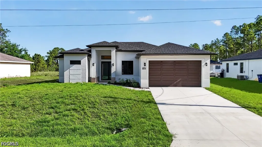 2814 39th Street W Lehigh Acres FL 33971