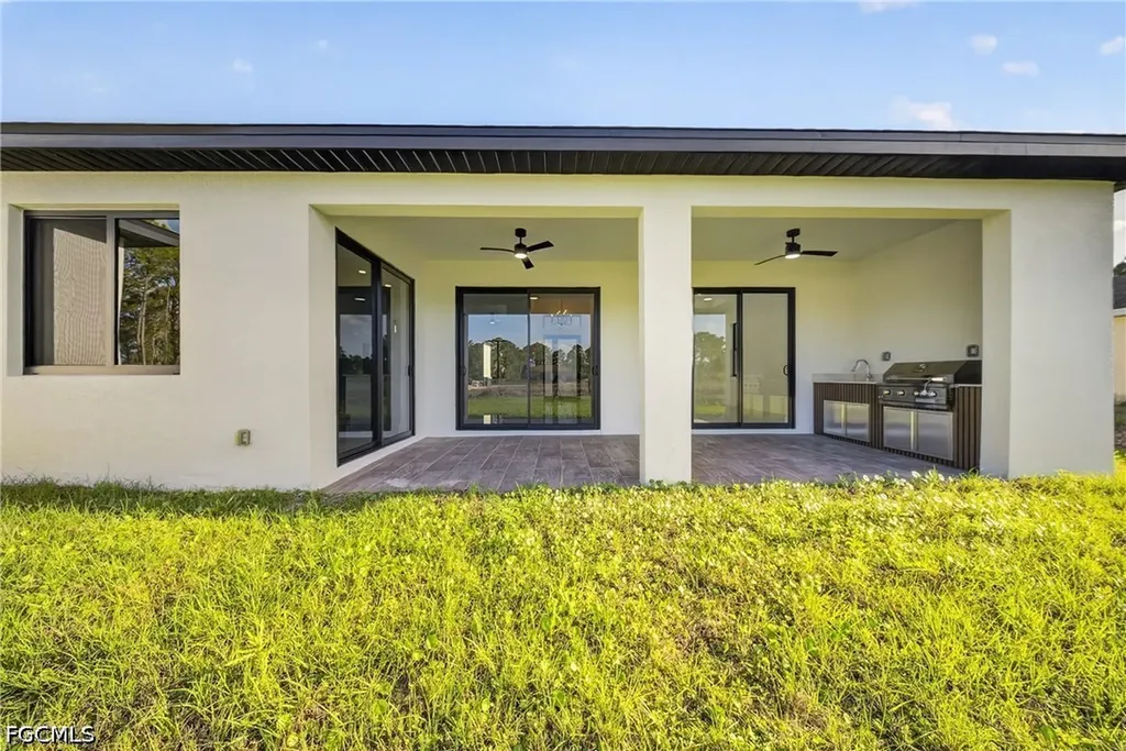 2814 39th Street W Lehigh Acres FL 33971