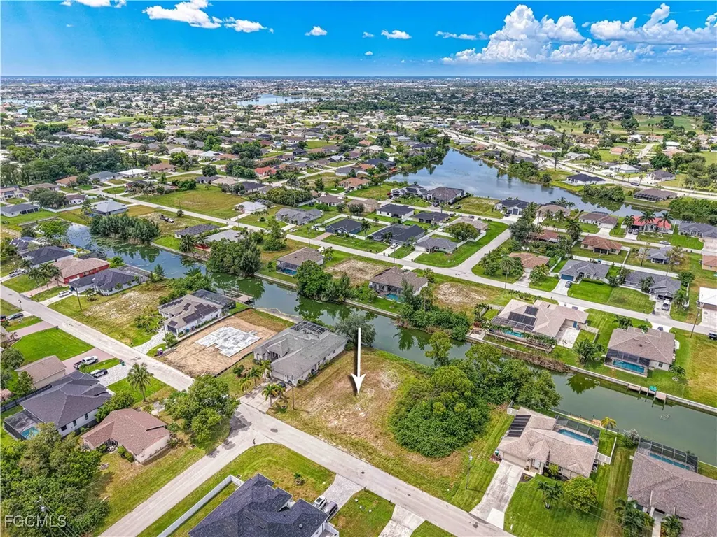 401 SE 14th Street Cape Coral FL 33990