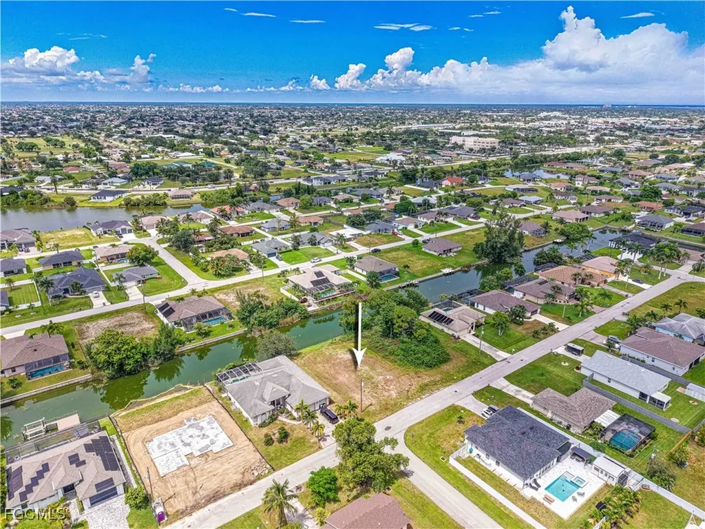 401 SE 14th Street Cape Coral FL 33990