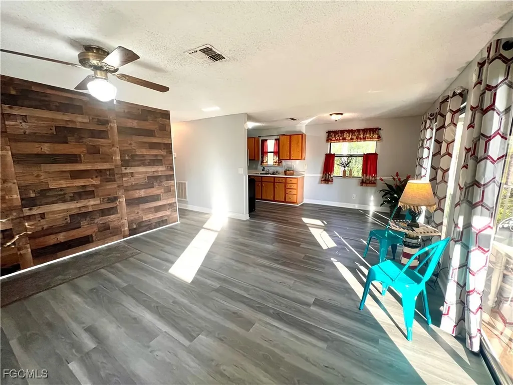 2002 Truman Avenue Alva FL 33920