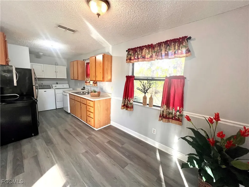 2002 Truman Avenue Alva FL 33920