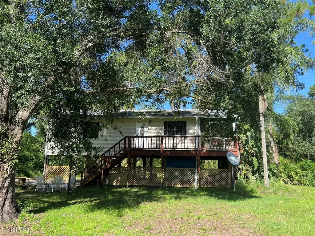 2002 Truman Avenue Alva FL 33920