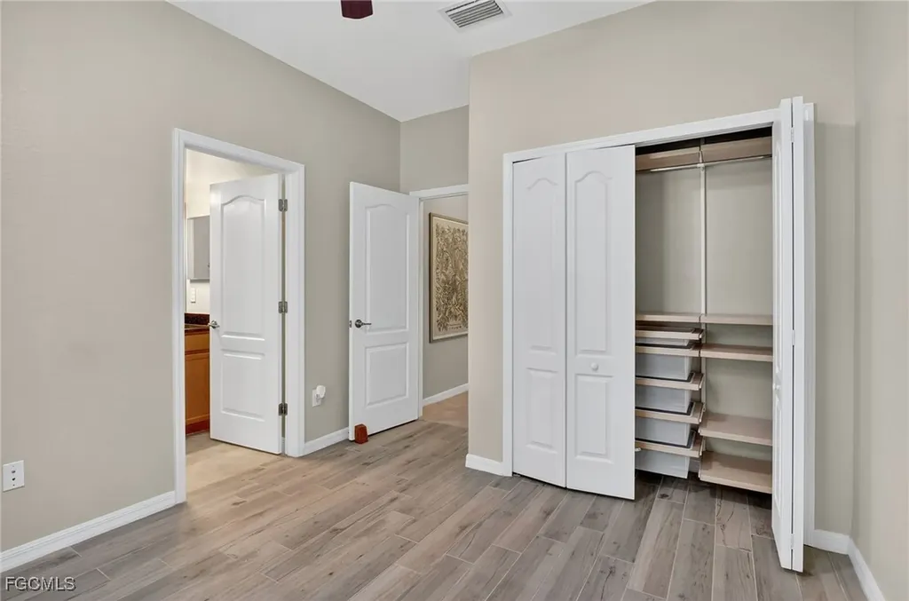 2073 Fairmont Lane Naples FL 34120