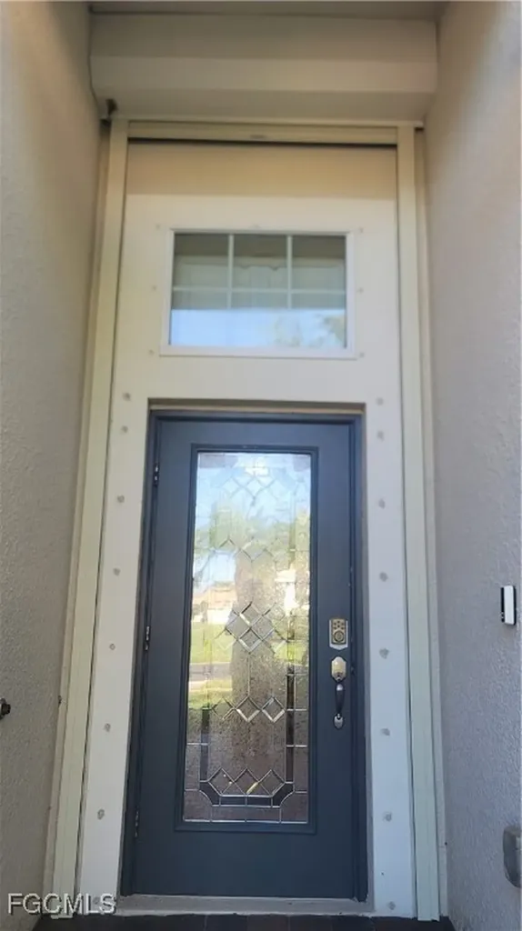 2073 Fairmont Lane Naples FL 34120