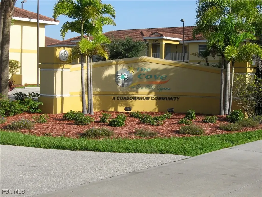 8416 Bernwood Cove Loop Fort Myers FL 33966