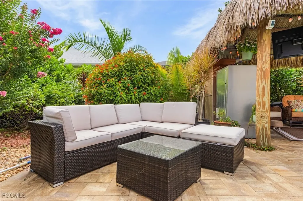 694 Astarias Circle Fort Myers FL 33919
